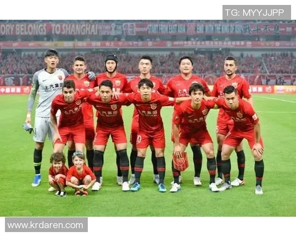 蔡慧康与胡尔克的对决谁能在赛场上笑到最后解析两位球员的实力与影响力