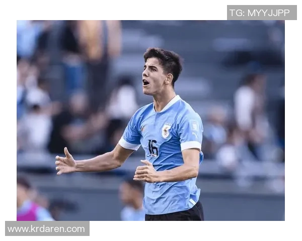 瓦伦西亚官宣签下阿根廷国脚埃斯蒂格纳，提升中场实力