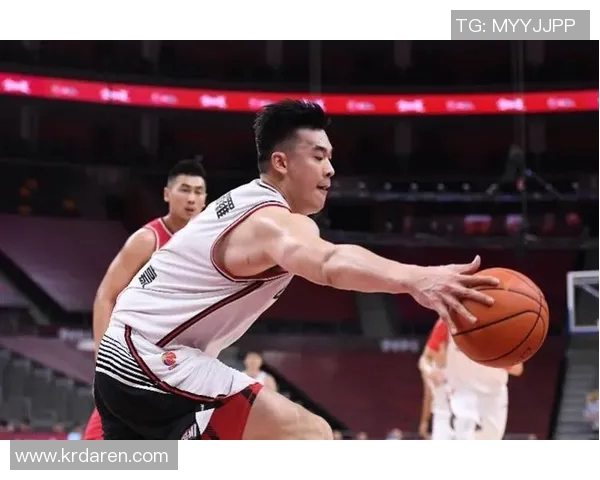 李慕豪:从篮球新星到职业生涯巅峰的成长之路与未来展望