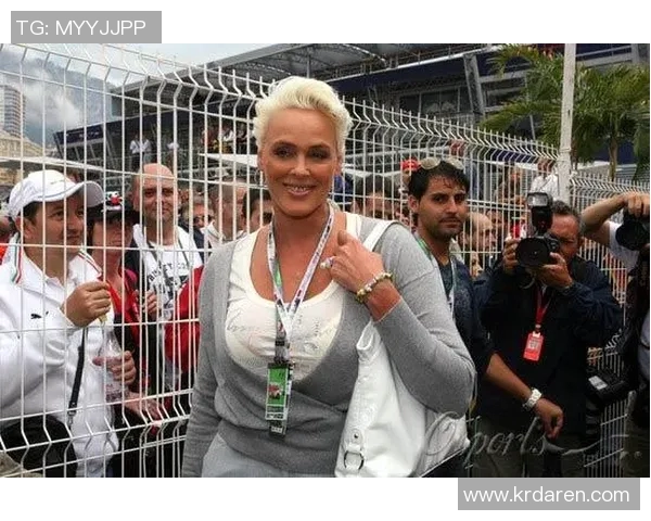 凯恩的传奇之路:从足球天才到世界舞台的璀璨明星 凯恩的传奇之路:从足球天才到世界舞台的璀璨明星