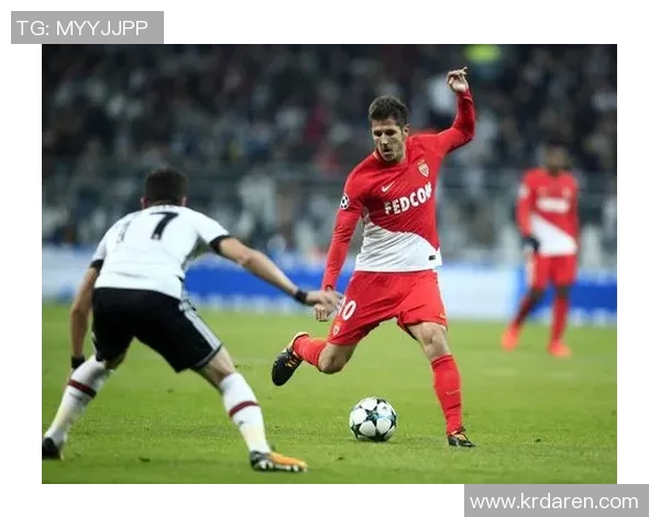 弗拉霍维奇的崛起与未来展望：如何成为世界顶级前锋的关键因素分析